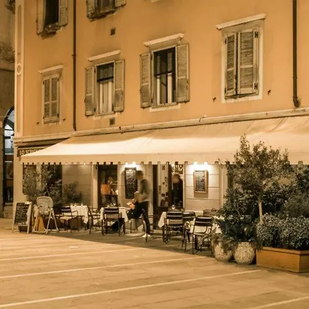 アパート Monolocale Marino In Centro Storico *