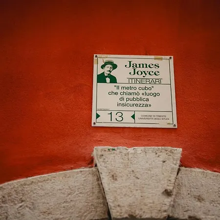 Monolocale Marino In Centro Storico Apartman Trieszt