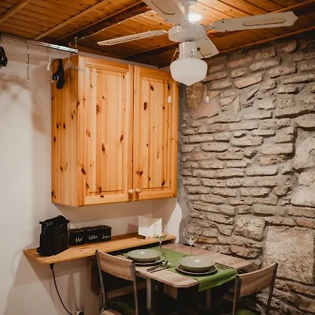 Monolocale Marino In Centro Storico Trieszt