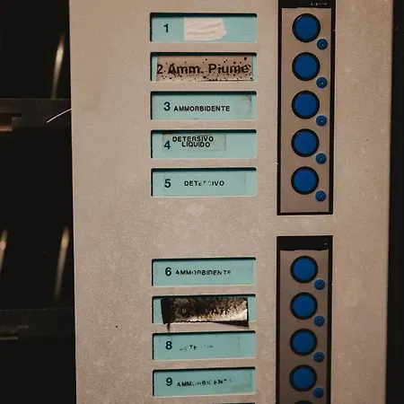 Monolocale Marino In Centro Storico Trieszt